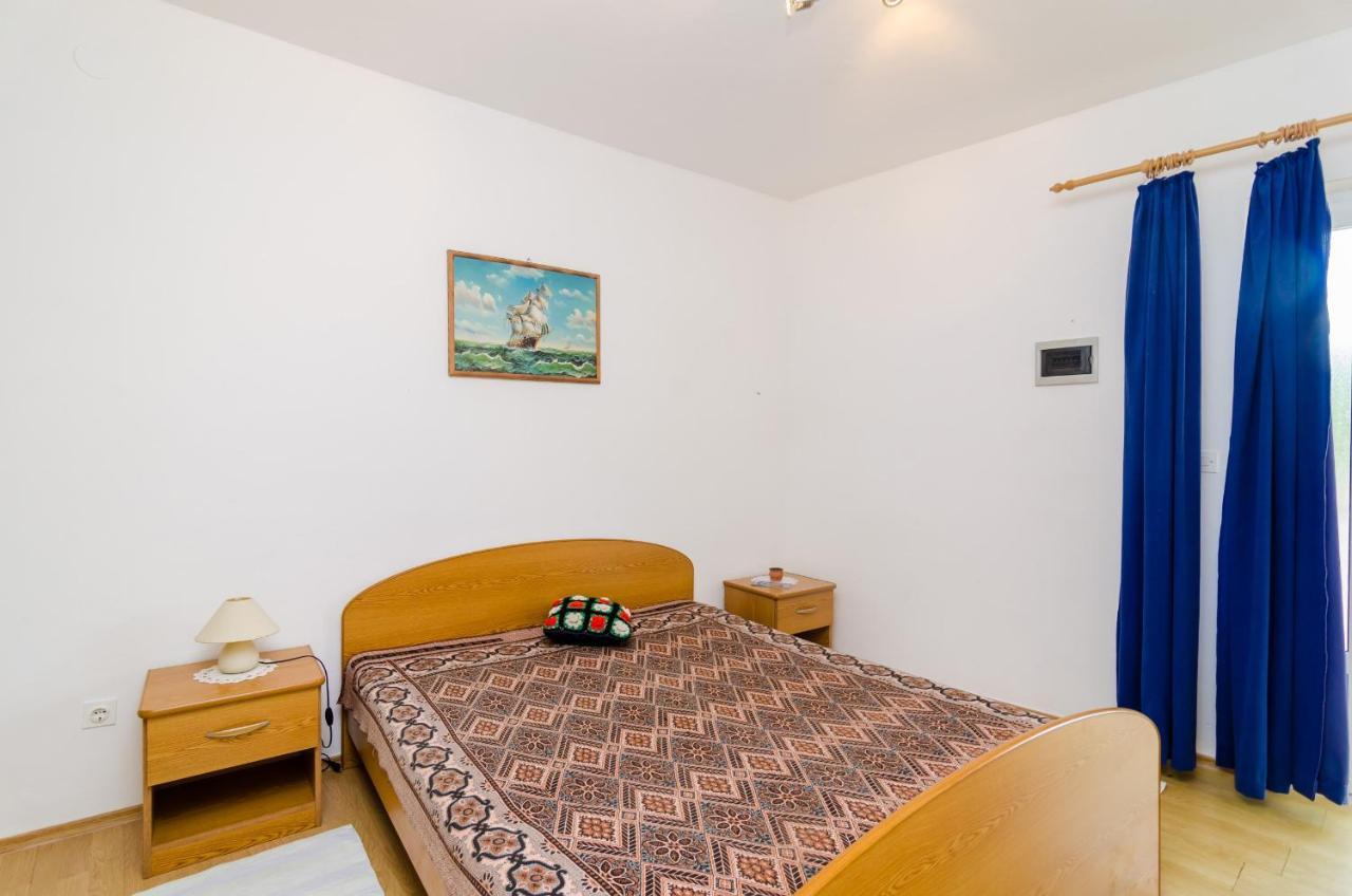 Apartments Rasica Molunat Zimmer foto